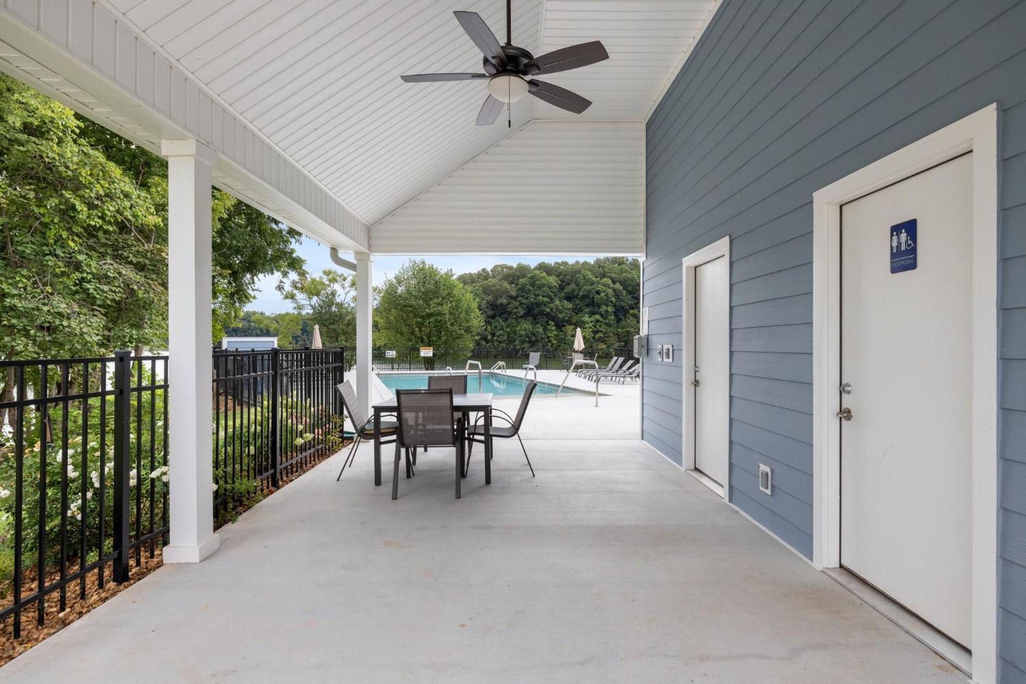 Winchester Cozy Lake Cottage W/ Kayaks, Sups, Pool & Firepit מראה חיצוני תמונה
